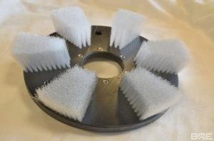 Brosse plateau à sections