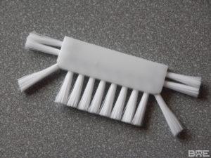 Brosse plate