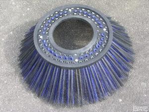 Brosse latérale de balayeuse