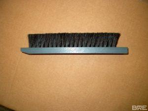 Brosse plate