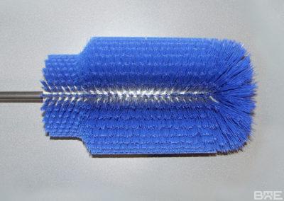 Brosse pour bidons