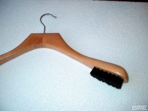 Cintre brosse à habits